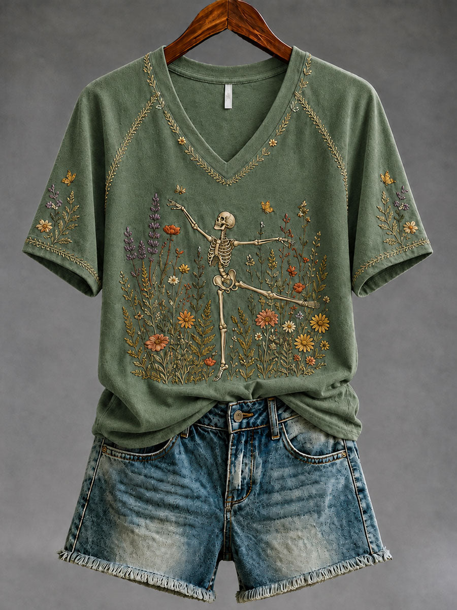 Women's Gothic Skull and Floral Casual T-shirt