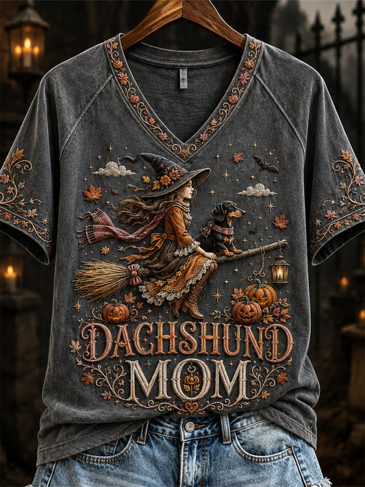 Women's Halloween Fall Dachshund Mom Witch & Dog Print short-sleeved T-shirt
