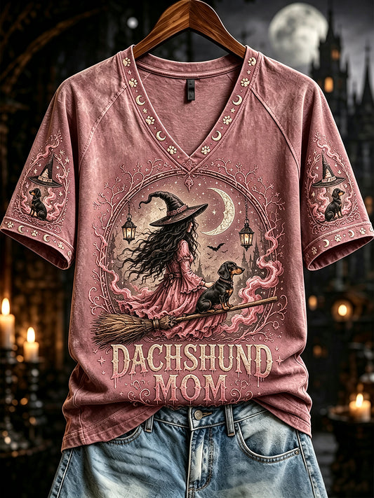 Women's Halloween Dachshund Mom Witch Print V-neck Short-sleeved T-shirt