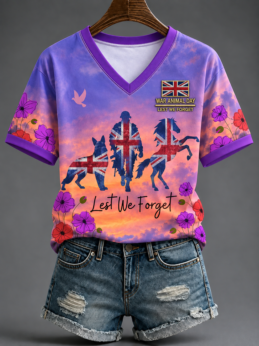 Women's Remembering The Animals Of War Short-sleeved T-shirt